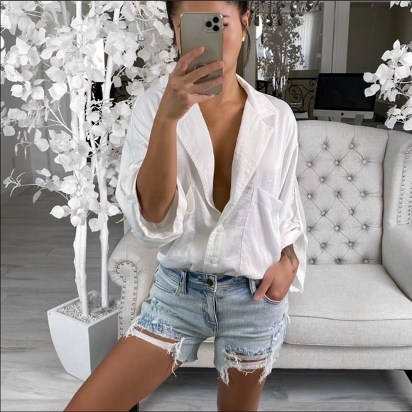 ekattire Pants - Eunina Distressed Denim Shorts